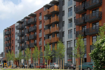 Bytový dům ve Vratislavi z cihly Melbourne hladká